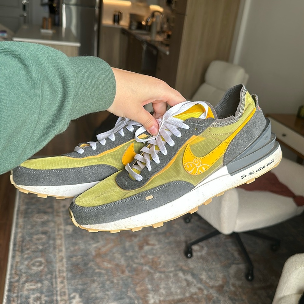 Nike Smiley’s
